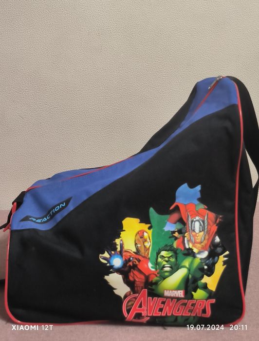 Роликовые коньки