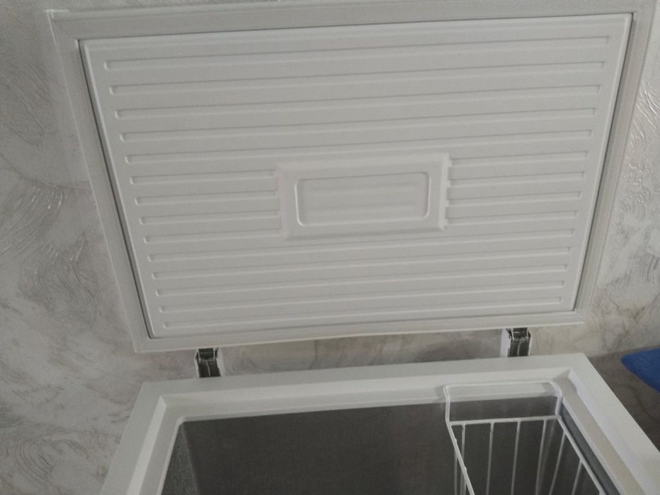 Продам морозильную камеру