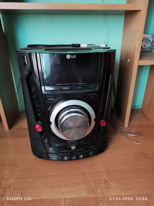 Музыкальный центр LG