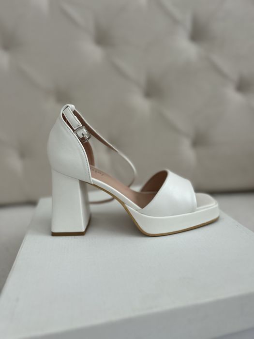 Провам дамски обувки-боти