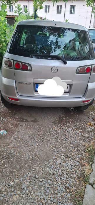 Продавам кола Mazda  2