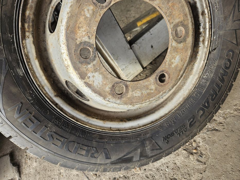 215/65R16C Vredestein с 16" VW джанта