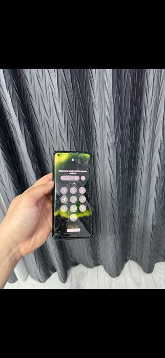 Vand oneplus 9 pro  pentru piese