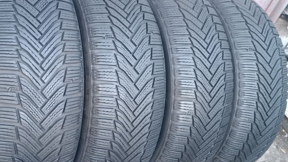 215/55/17 Michelin Дот 2123