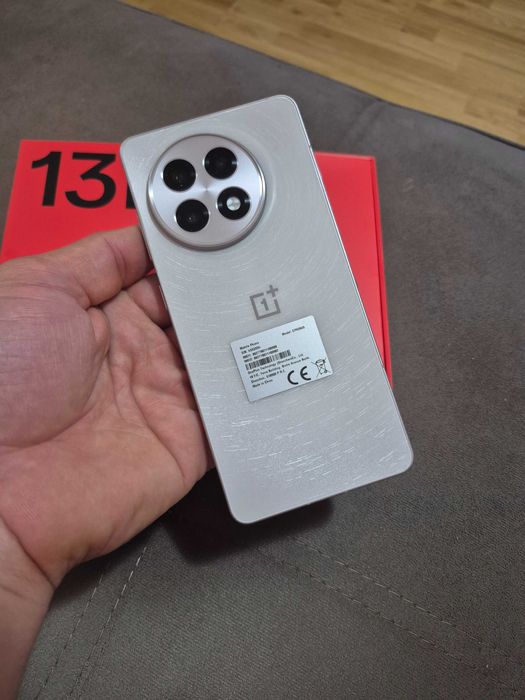 OnePlus 13R 256GB 12GB Ram ca nou in cutie