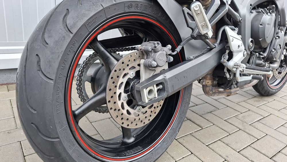 MotoFly vinde Yamaha Fz6 S2