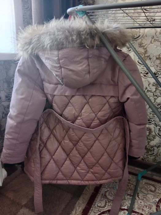 Куртка на девочку 7000