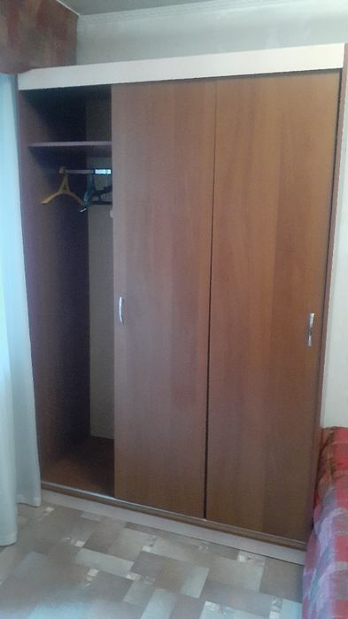 Плательный шкаф б/у