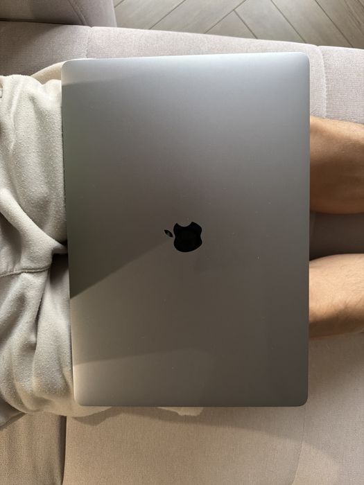 Macbooc Pro, 16 inch, 2019