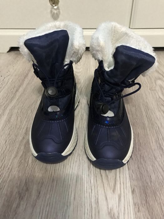 Ghetute iarna fetite