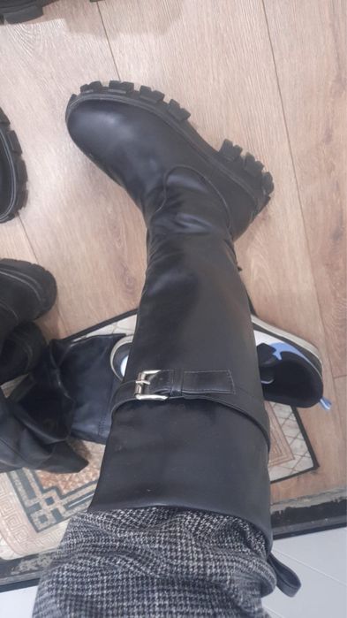 Продам зимние сапоги