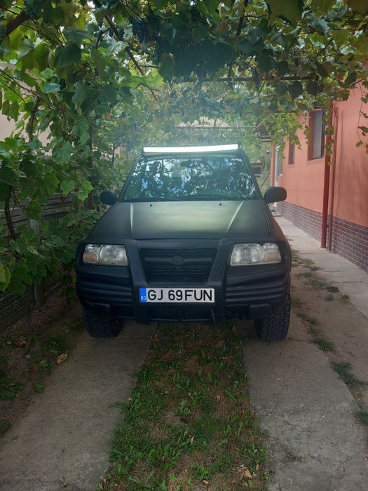Suzuki vitara 1 .2000cm benzina