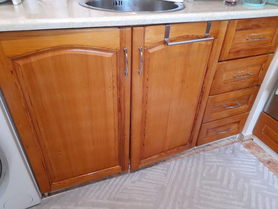 Кухненски шкафове с уреди