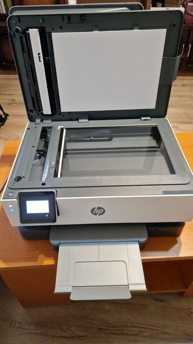 Imprimanta HP Officejet 8010 all-in-one