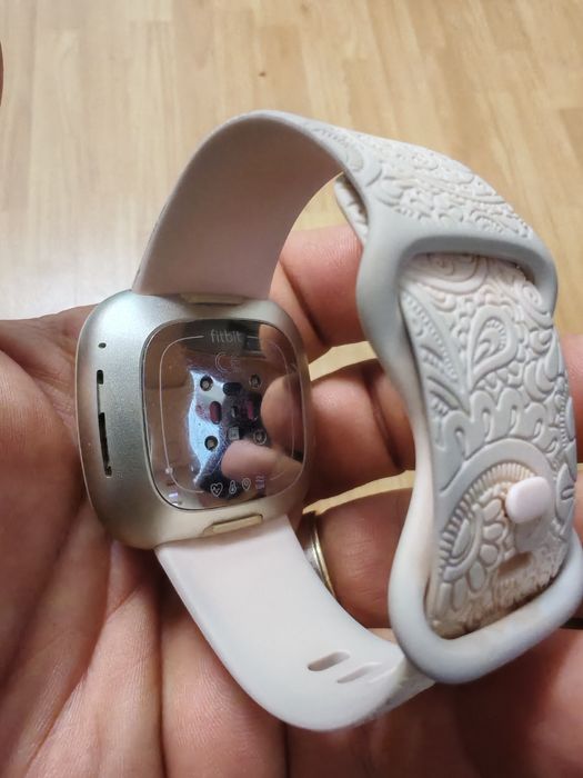Fitbit Versa 3 -SH