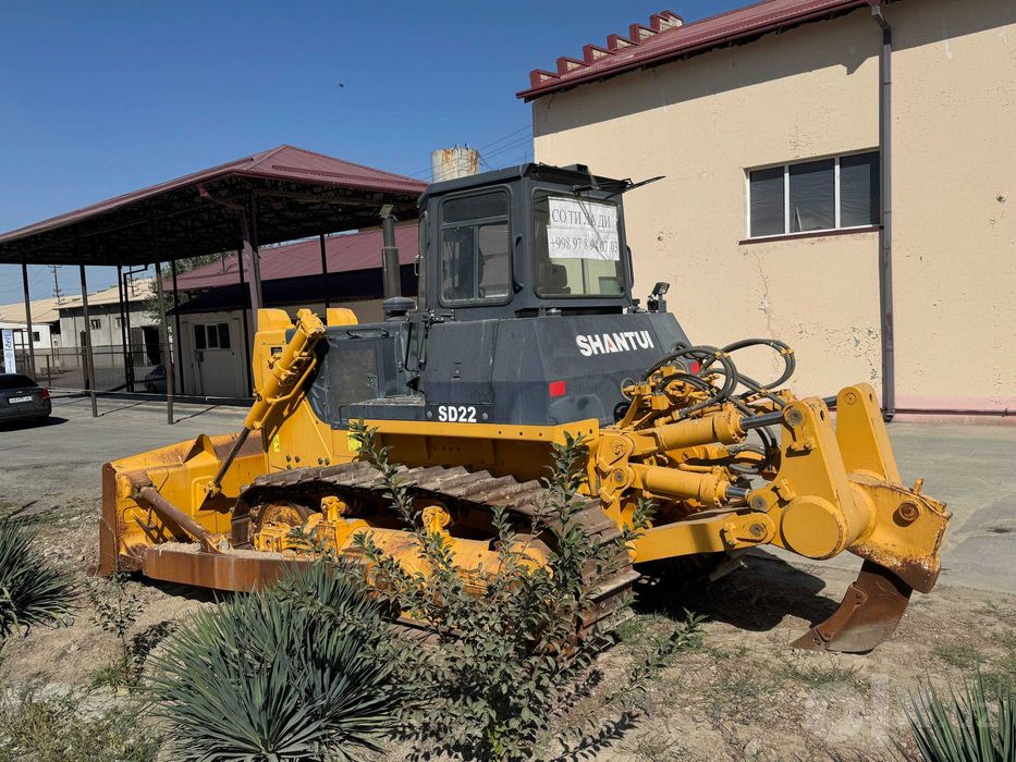 Buldozer Shantui