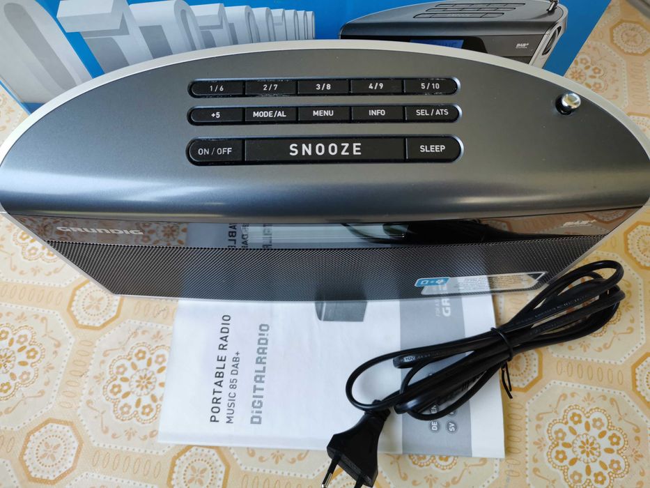 Vand aparat radio Grundig Music 85 DAB+,ca nou, pret 450 lei!