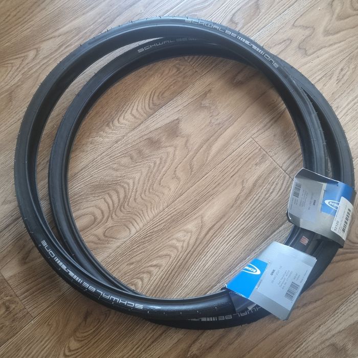Vând set de anvelope Schwalbe One 28-451 / 20x1  1/8