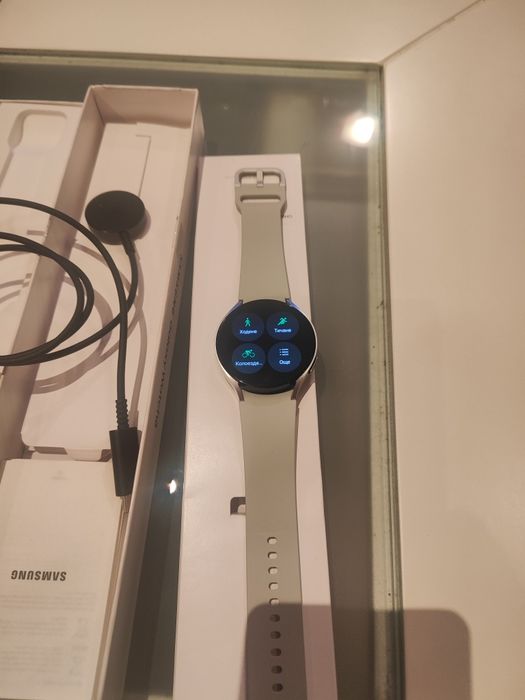 SAMSUNG Galaxy Watch 6