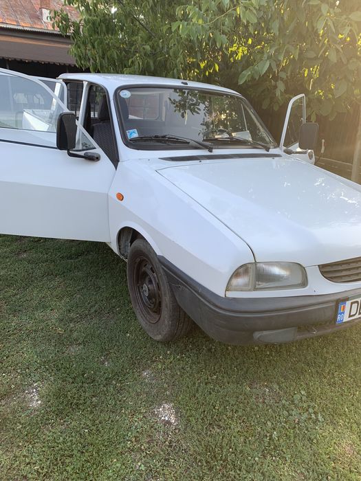 Vand  sau schimb dacia papuc impecabila!!