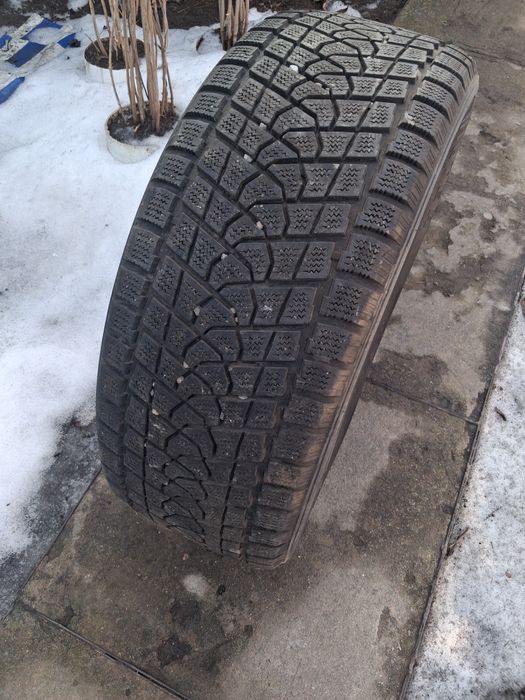 Резина. 275х55х20.