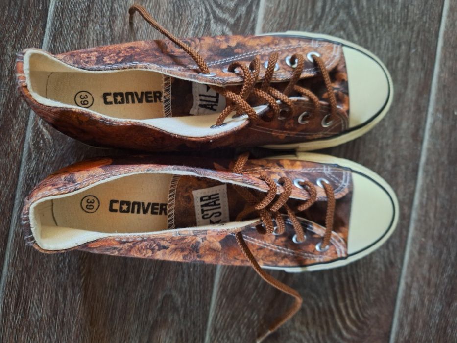 Продам кеды converse