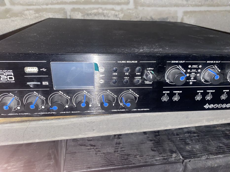 Усилитель звука  для кафе