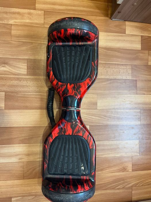 Гироскутер красно-чёрный