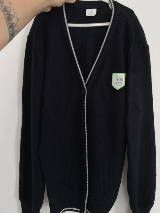 Продам школьный костюм СРОЧНО!