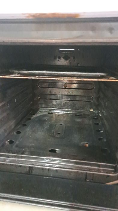 Продам газ плиту