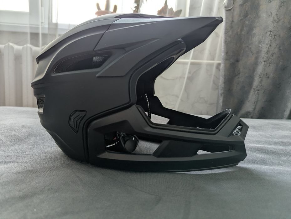 Full face, полноразмерный шлем