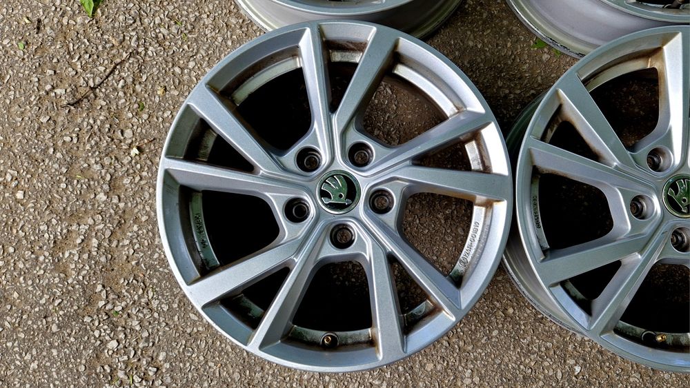 Шкода 16 5х112 лети джанти Skoda Octavia Superb 5x112. VAG група