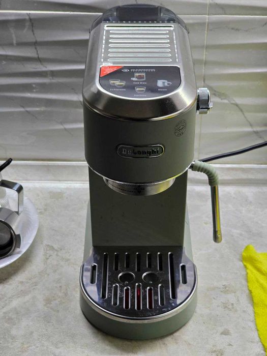 Кофеварка De’Longhi EC890.GR Dedica Duo