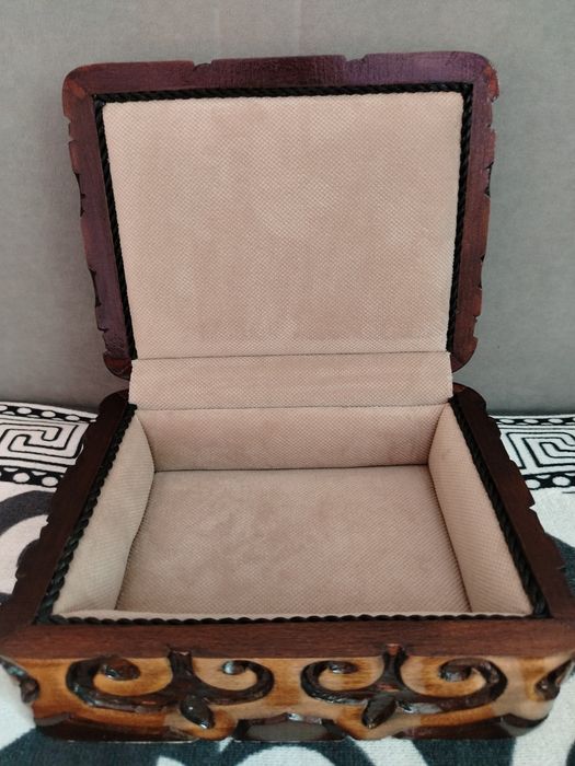 Шкатулка ручной работы