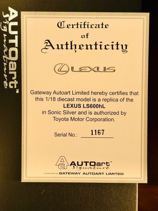 Machetă Autoart Signature Lexus LS600hL 1:18
