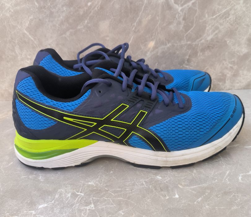 Маратонки Asics номер 44