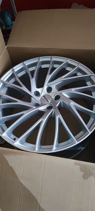 НОВИ джанти за Рейндж Роувър, БМВ 21 5 120 ОРИГИНАЛНИ GMP Italy