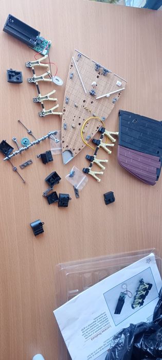 Vând URGENT Revista Titanic sigilate.