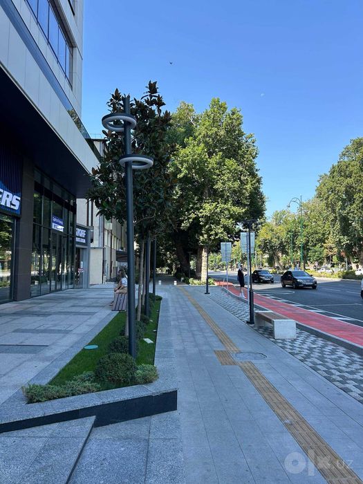 БЕЗ КОМИССИИ Саеться на первой линии в центре города на шота руставели