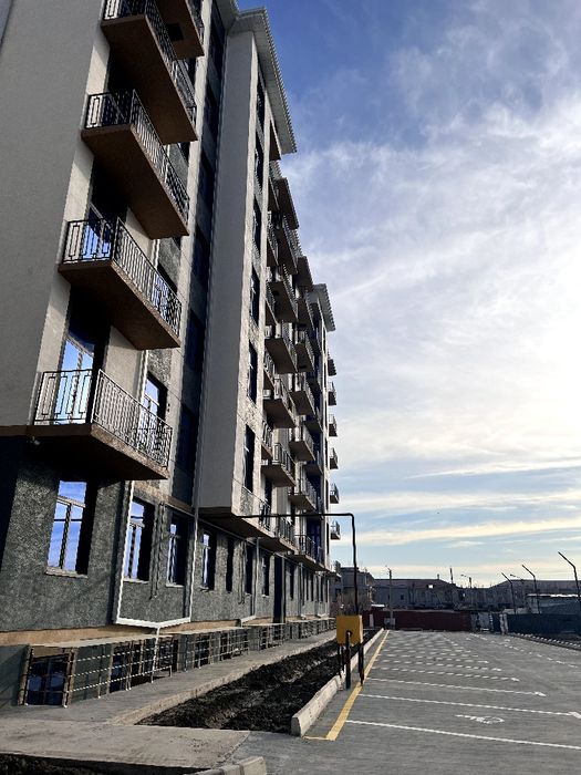 Subsidiya va naqtga.Yangi 2x 67kv sotiladi. 1 etaj. Vod bo'lgan