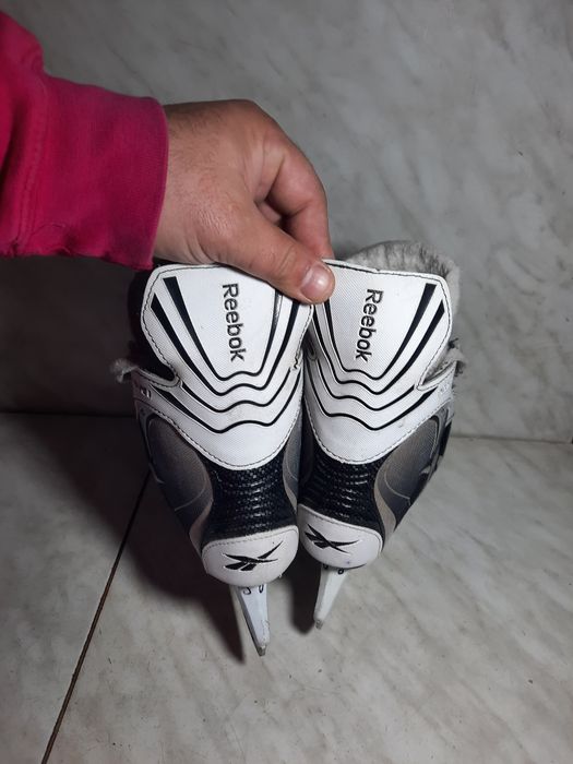 Patine hochey hochei 659 Reebok marime 38 (25  cm)