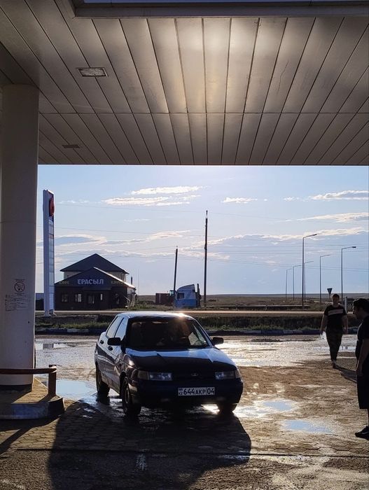 ПРОДАМ ВАЗ 2110 на полном ходу