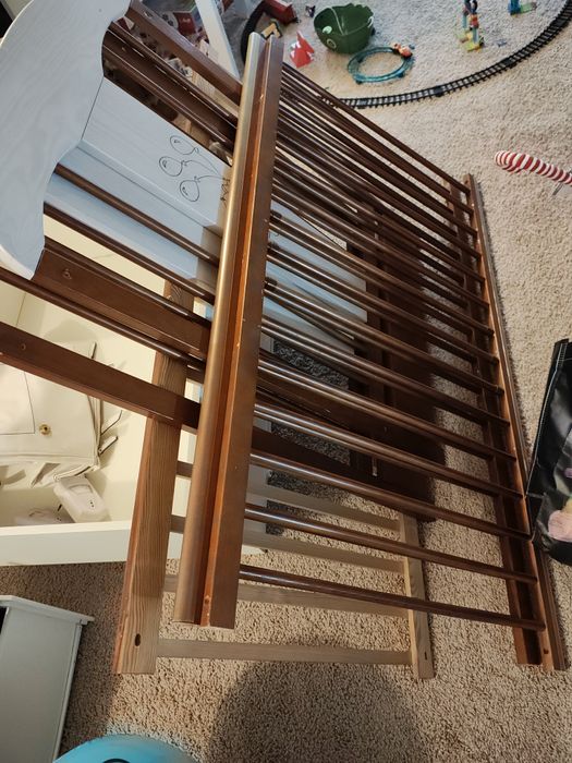 Patut 3 nivele, lemn