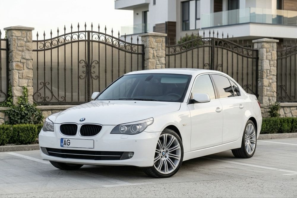 BMW Seria 5 E60 LCi/ 520d/ 2.0 diesel/ 2008 177cp/ Navi Mare/ Înmatriculat