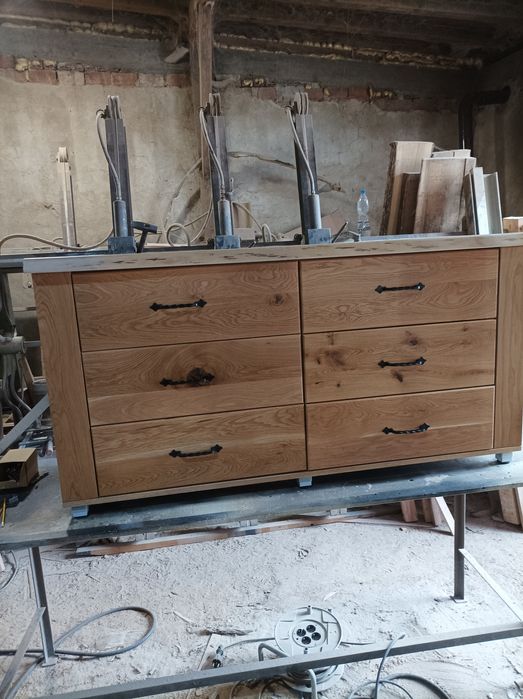 Масивен дъбов скрин