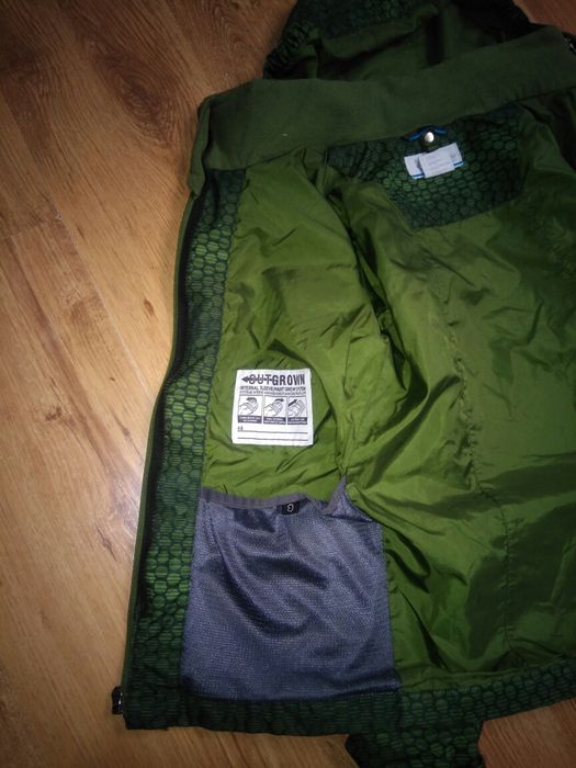 Geaca Columbia mărimea 8 ani