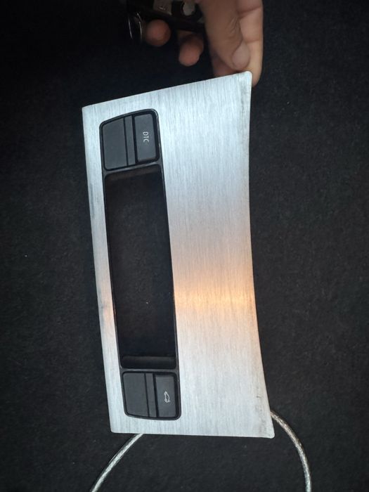 Централна конзола за Е60/Е61.