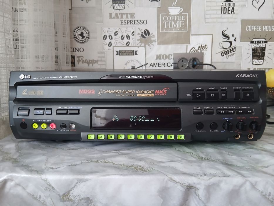 Продам Караоке Систему LG.