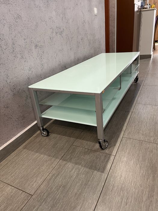 Masă din sticlă living