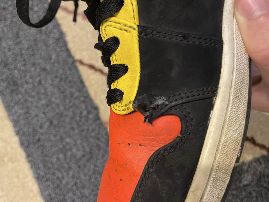 jordan 1 mid rosu galben